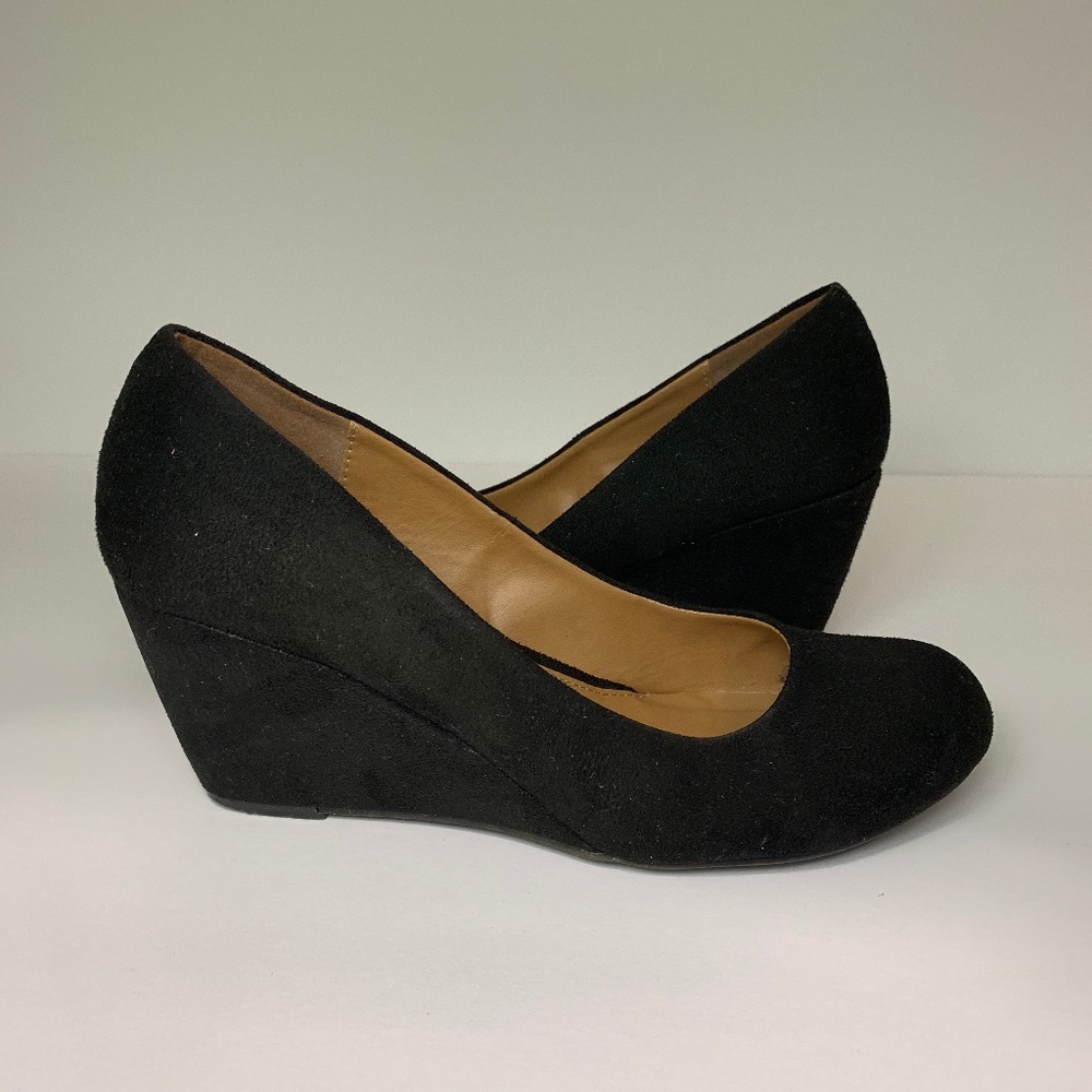 CL Black Nima Wedge Pump